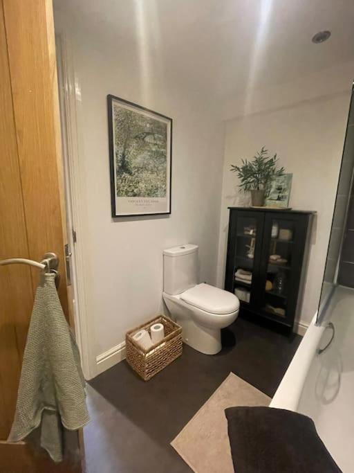Nestled In Kendal Apartment Luaran gambar